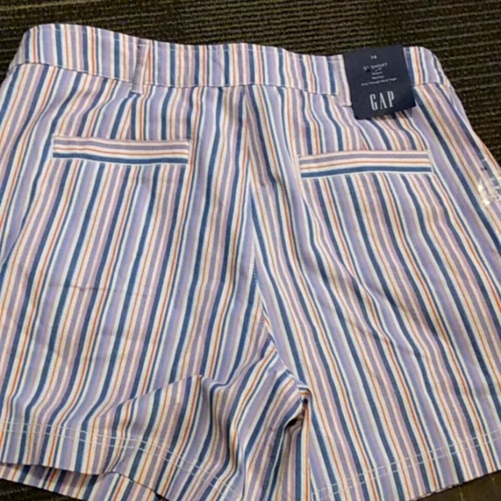 Gap shorts